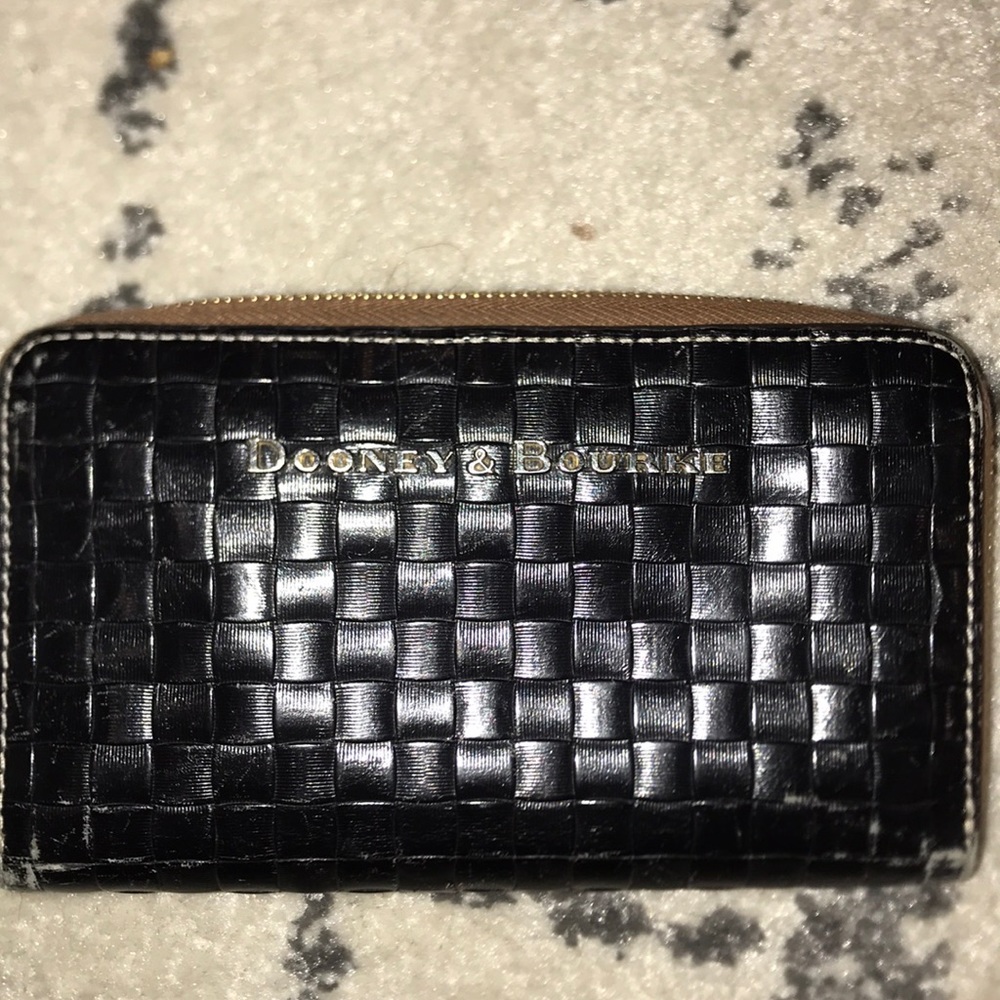 Dooney and Bourke wallet